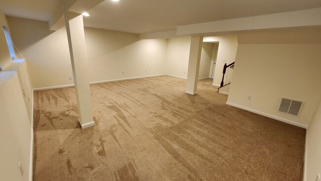 Building Photo - Spacious, Large, Luxury 3 Bedroom Townhouse in Hockessin, Delaware