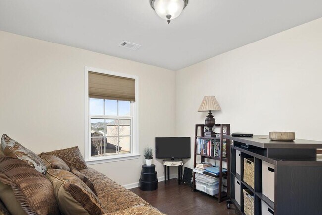 Building Photo - 4575 Brumby Ln