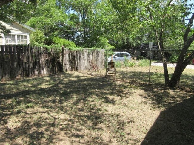 Building Photo - 5501 Montview St