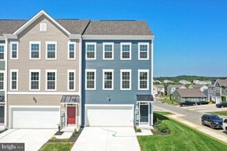 Building Photo - 64 Stafford Pl
