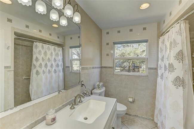 Building Photo - 711 Whitfield Ave