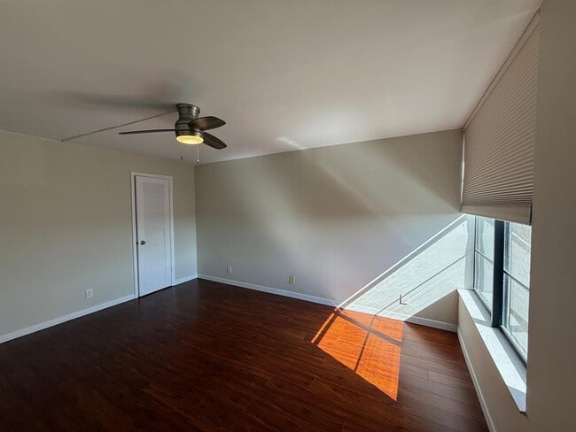 Building Photo - 9 Royal Palm Way