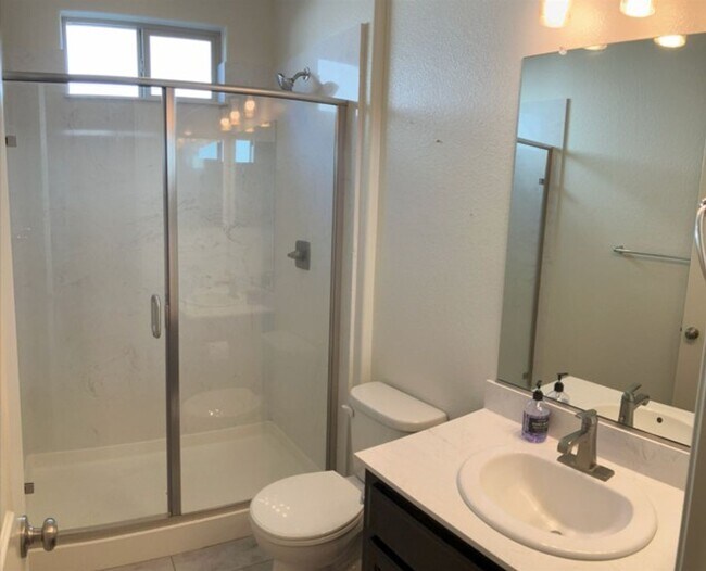 Building Photo - 2253 Campolina Way