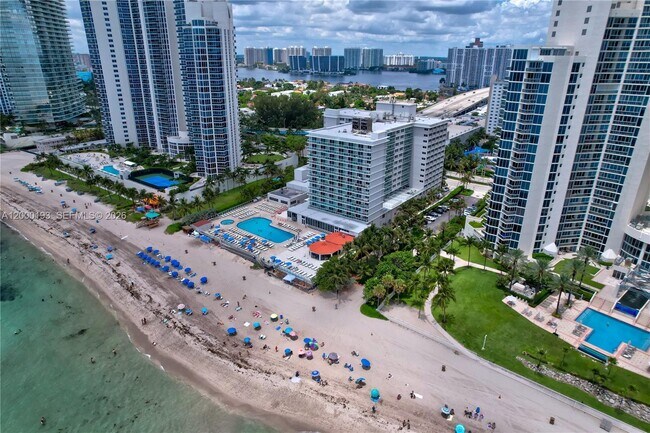 Building Photo - 19201 Collins Ave