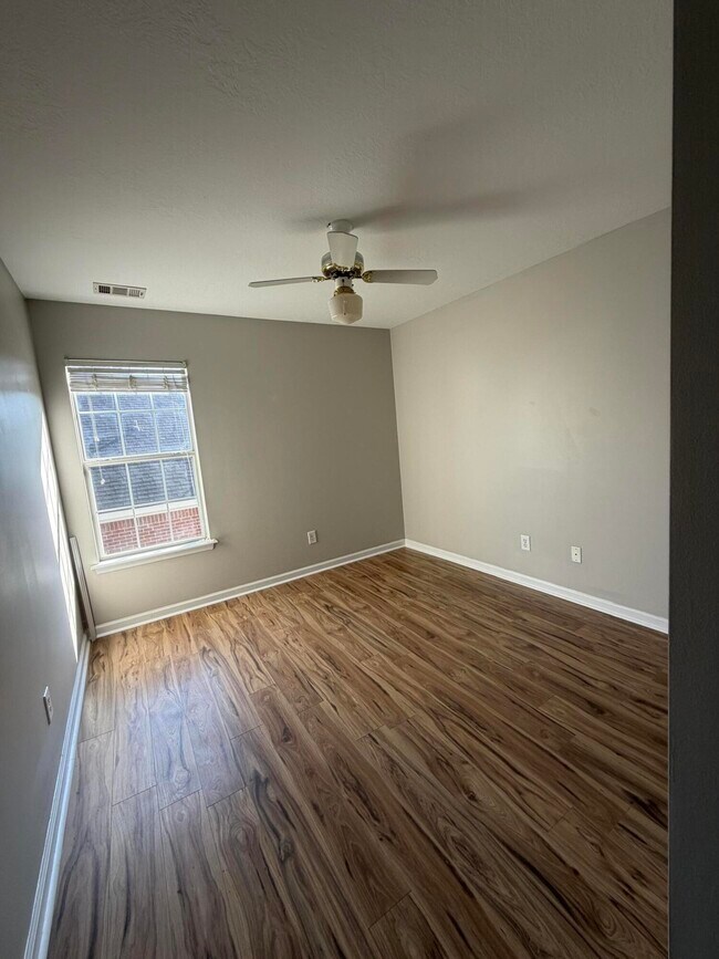 Building Photo - 516 Granite Point