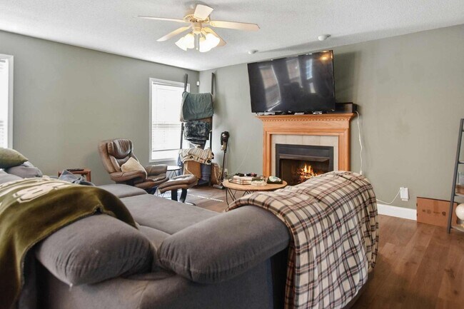 Building Photo - 795 Sugarcane Way
