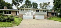 Building Photo - 3813 W 60th St