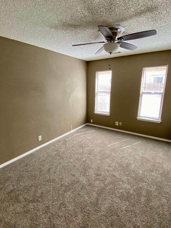 Building Photo - 4528 Lanham St