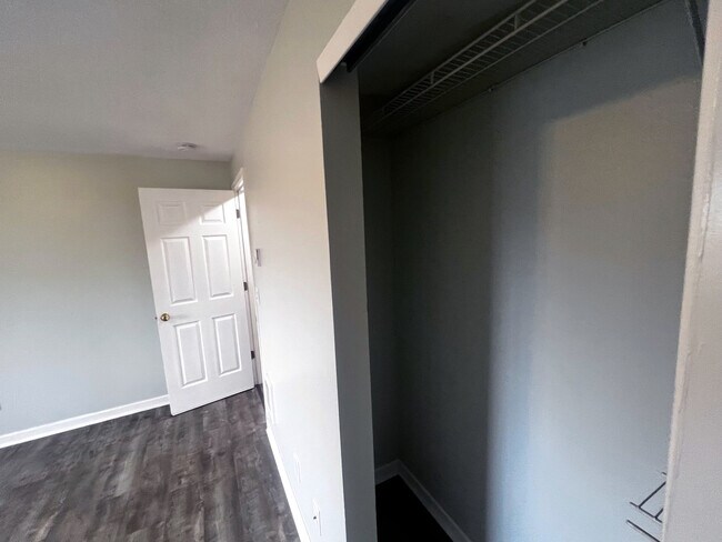 Building Photo - 15807 NE 86th Cir