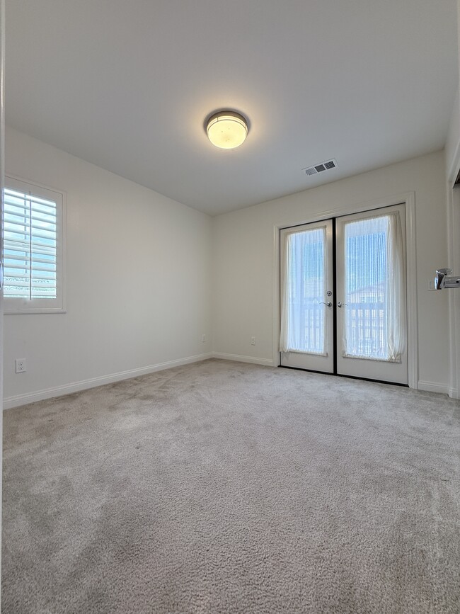 Building Photo - 672 Sage Brook Ct