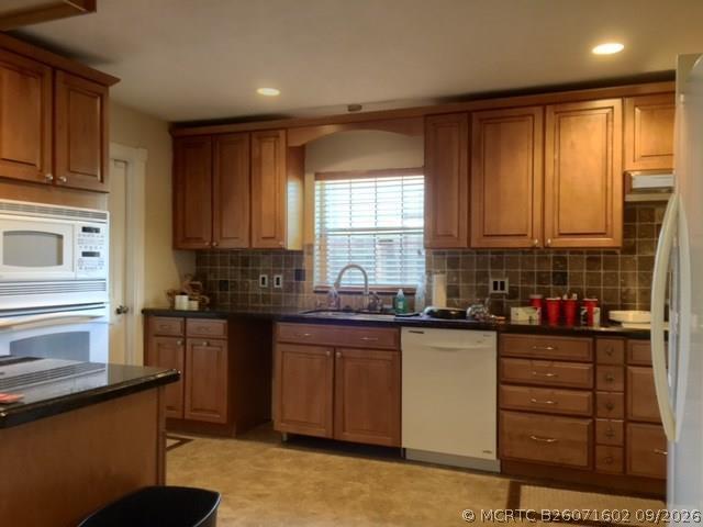 Building Photo - 10838 Winding Creek Way
