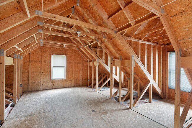 Building Photo - 505 4th