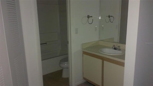 Building Photo - 2584 Grassy Point Dr