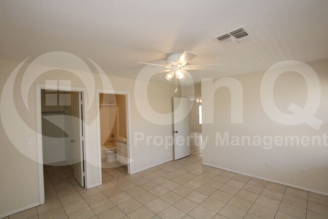 Building Photo - 8141 E Onza Ave