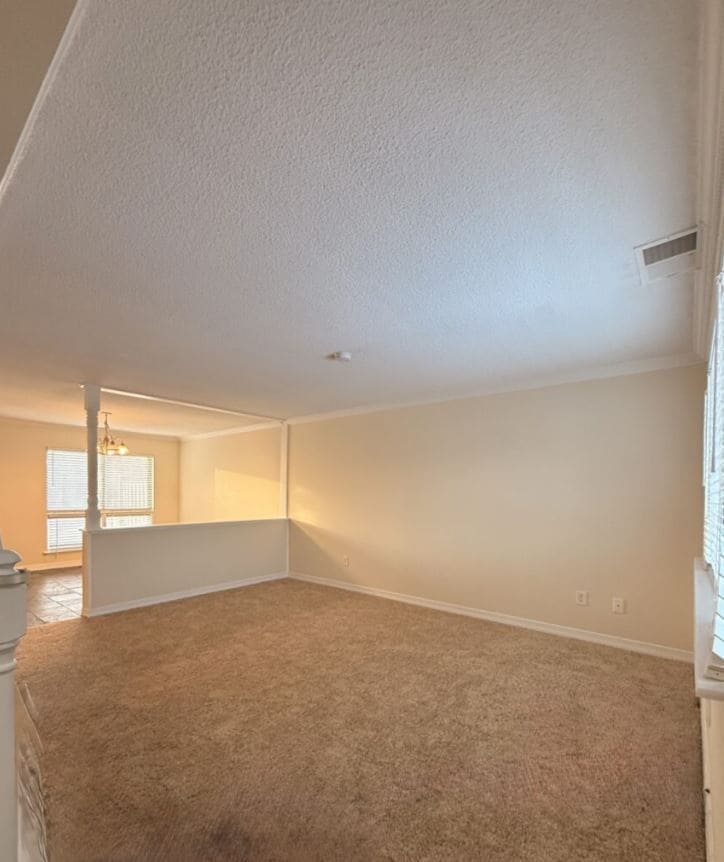 Building Photo - 504 Heritage Dr