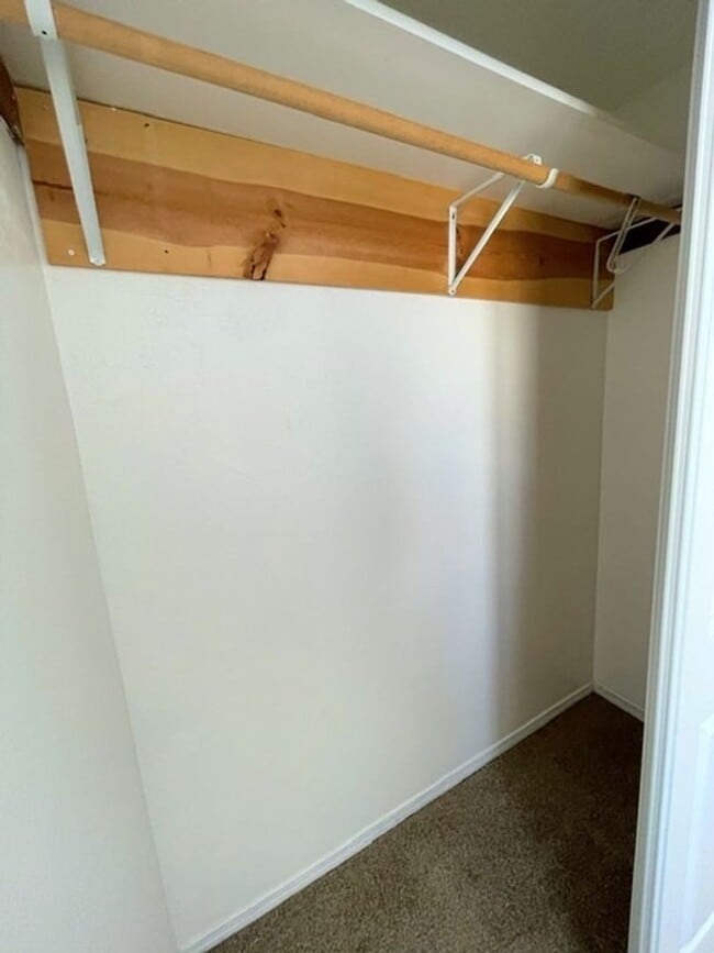 Building Photo - RARE FIND! Spacious and bright three bedro...