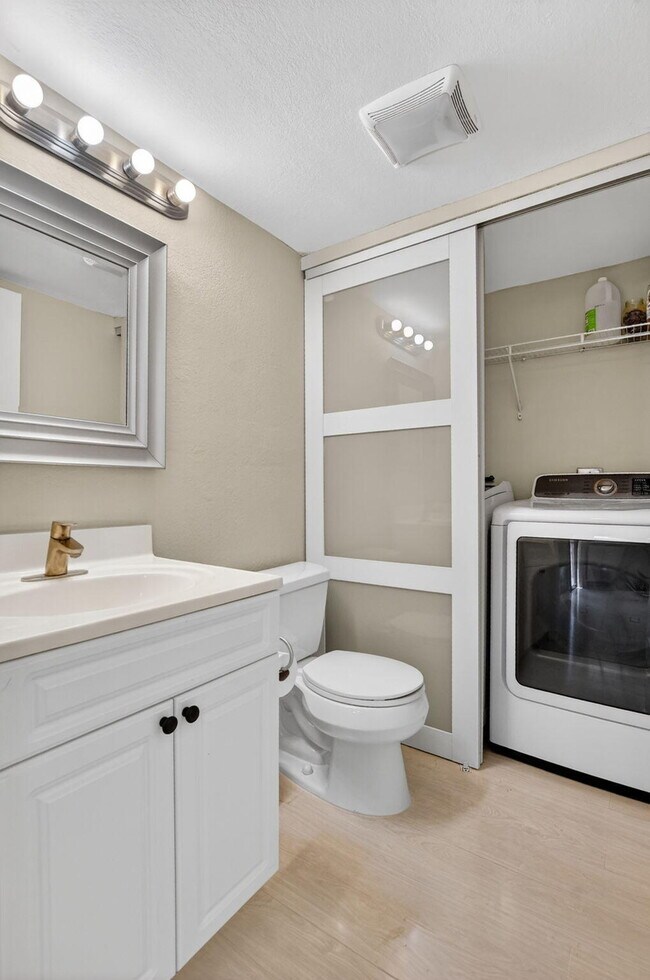 Building Photo - 8099 Severn Dr