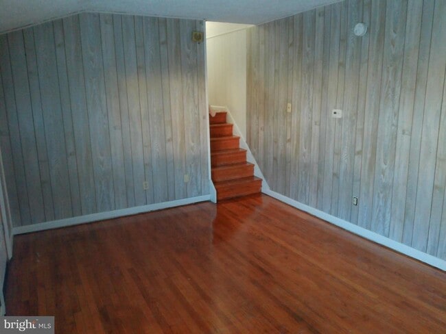 Building Photo - 444 Chestnut St