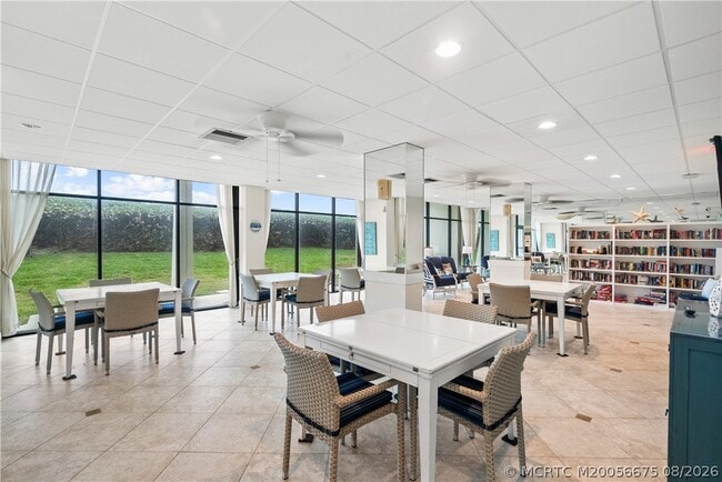 Building Photo - 9940 S Ocean Dr