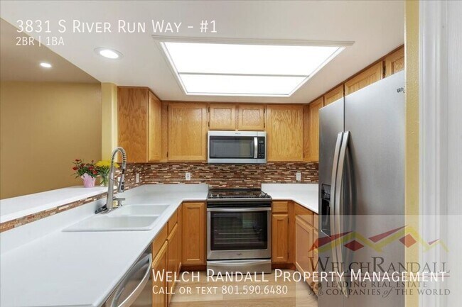 Building Photo - 3831 S River Run Wy
