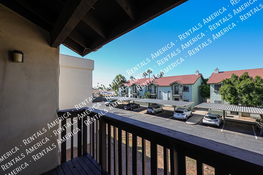 Building Photo - 2201 W Union Hills Dr