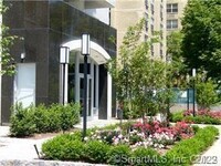 Building Photo - 30 Glenbrook Rd