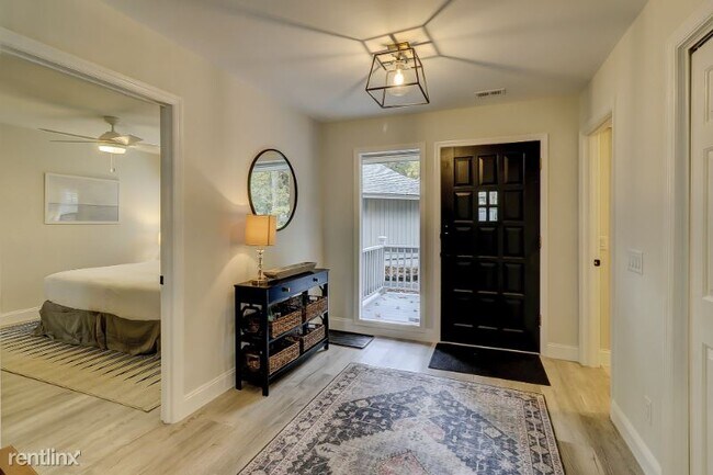 Building Photo - 4 br, 3 bath House - 16 Dewberry Lane
