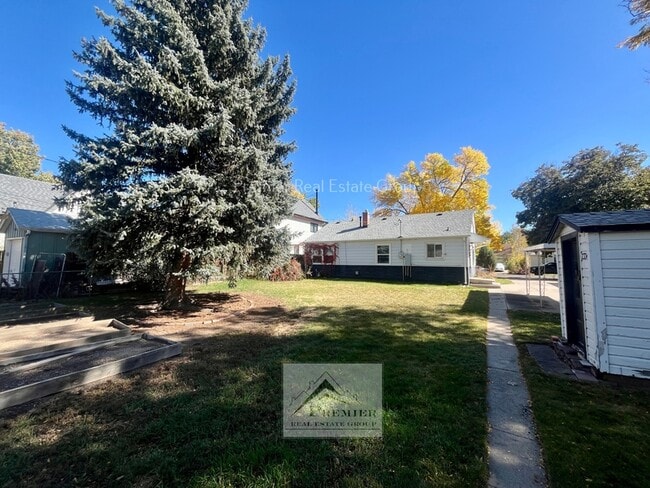 Building Photo - 2334 N El Paso St