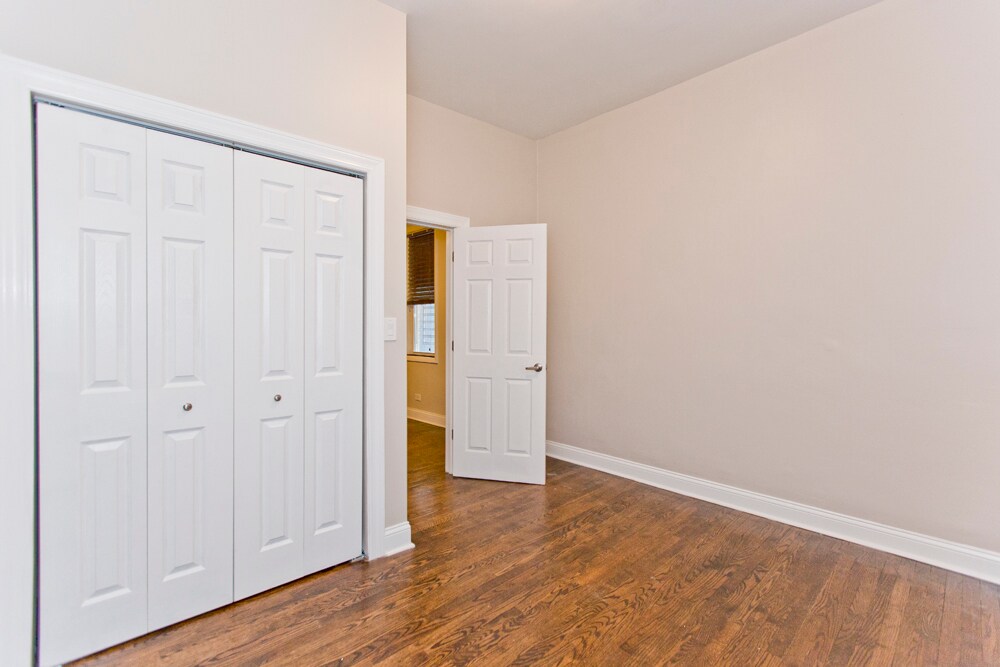 Building Photo - 4849 N Seeley Ave