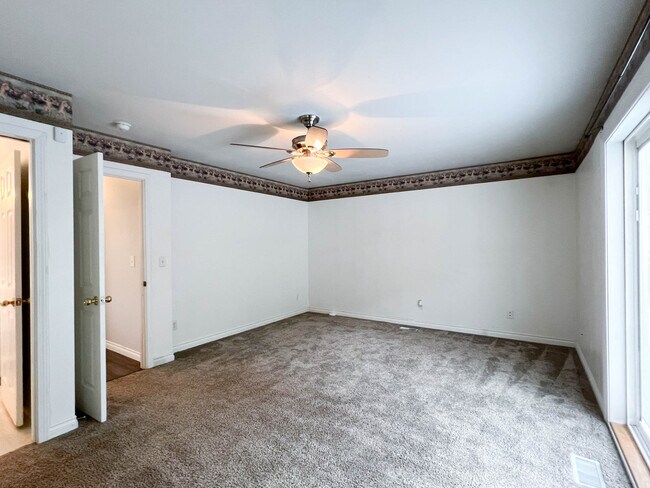 Building Photo - 17841 Beaujolais Dr