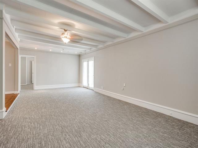 Building Photo - 6470 Lindell Ave
