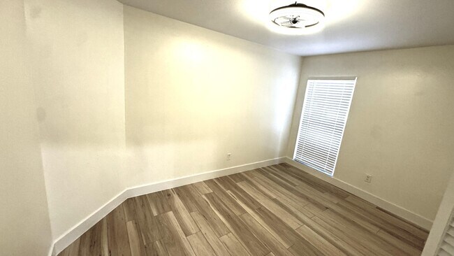 Building Photo - 32524 Greenwood Loop
