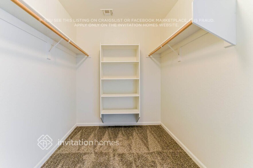 Building Photo - 3367 E Constitution Dr