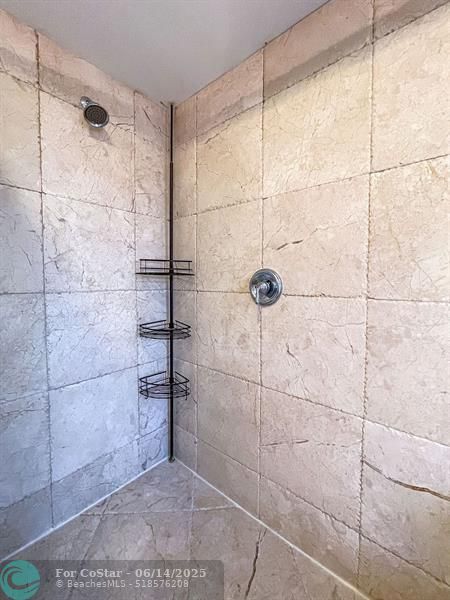 Building Photo - 4241 N Ocean Blvd