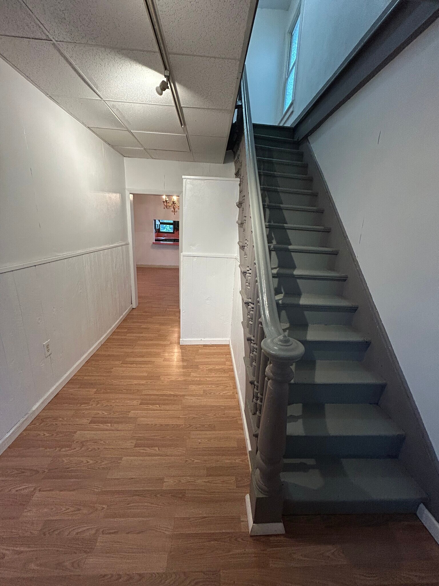 Stairway - 913 Price St
