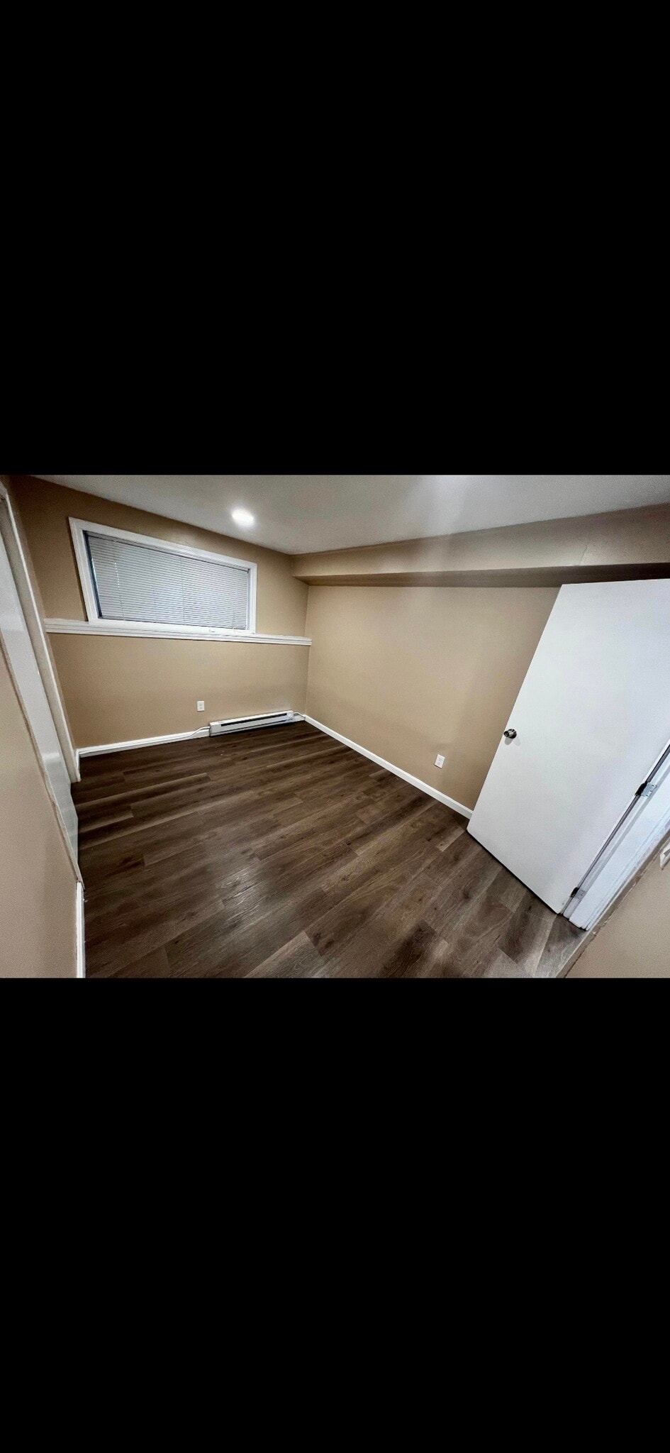 Building Photo - 6 1/2 Floyd Rd