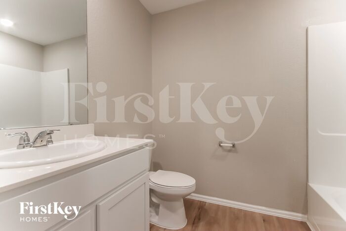 Building Photo - 9202 Burnet Flds Dr