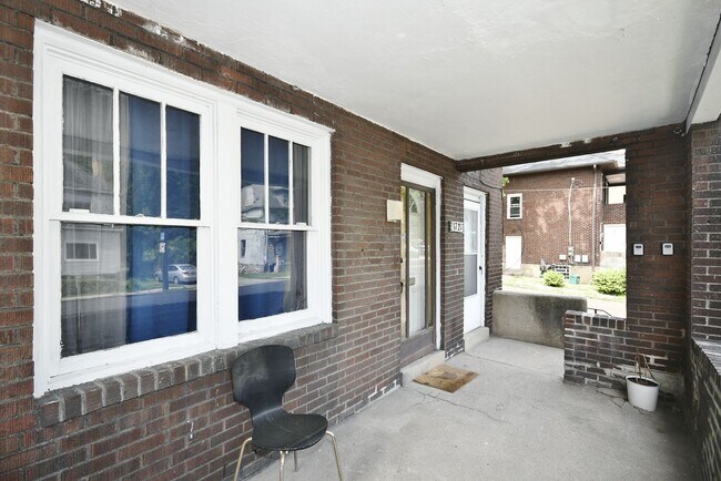 Building Photo - 1721 Montier St