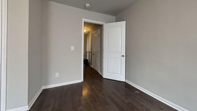 Building Photo - Modern 3-Bed, 1.5-Bath Rental with Updated Finishes