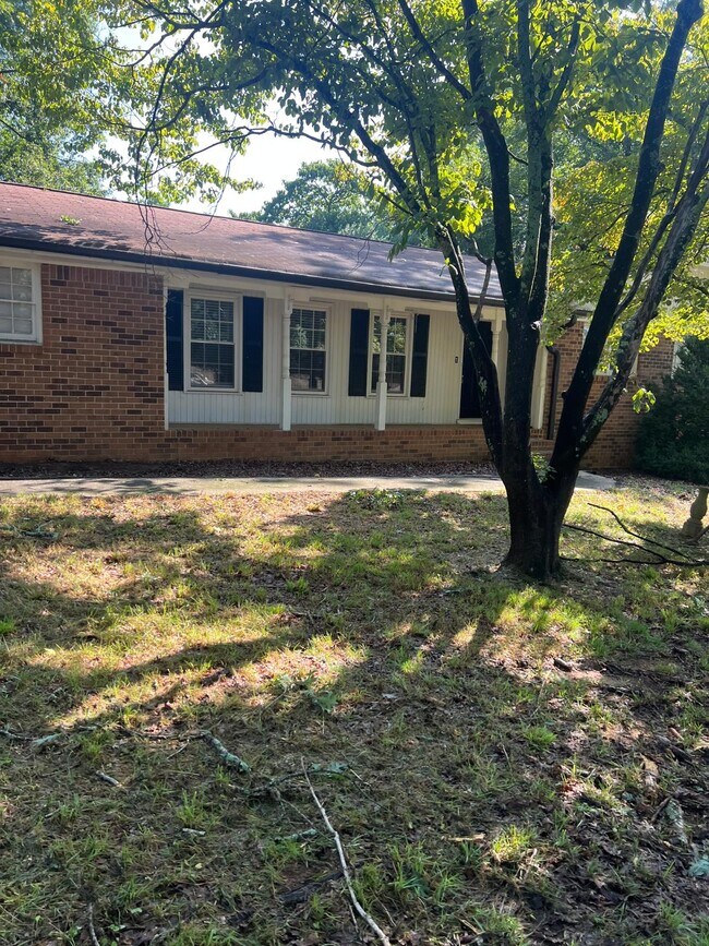 Primary Photo - 1848 Dogwood Rd SW