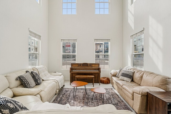 Building Photo - 5387 W Bowstring Way