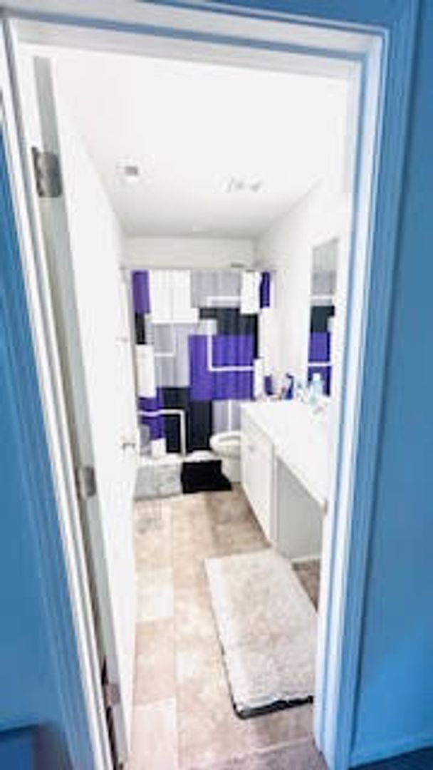 Building Photo - Modern Luxury in Winston-Salem