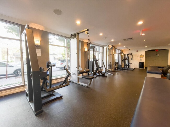 Building Photo - 1900 Van Buren St