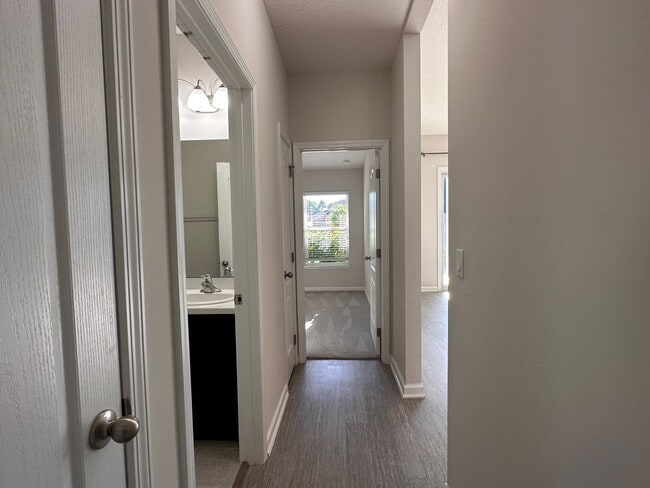 Building Photo - Close to Wildlight, Kingsbay and Fernandina Beach!