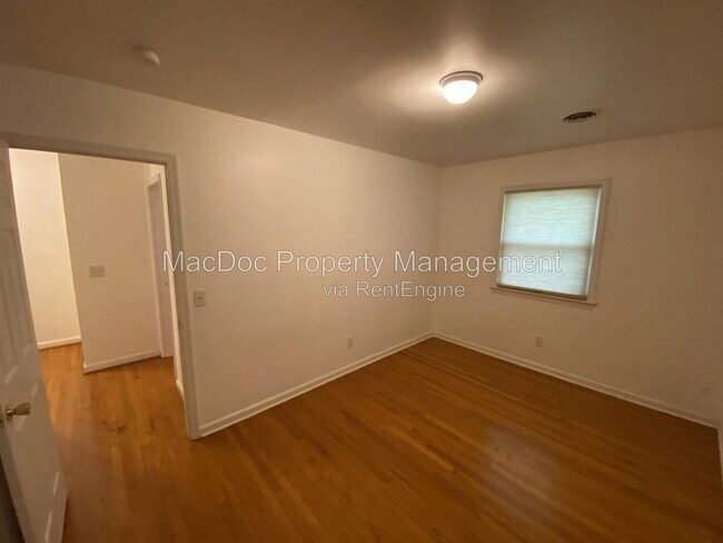 Building Photo - 431 Ridgemore St