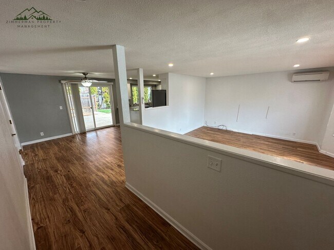 Building Photo - Update 3 bedroom 2 bathroom House