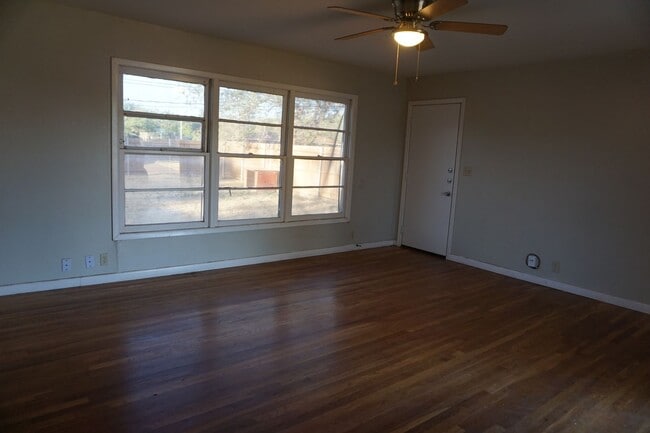 Building Photo - 2521 40th St