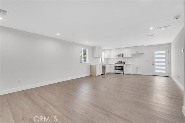 Building Photo - 7865 Chastain Ave