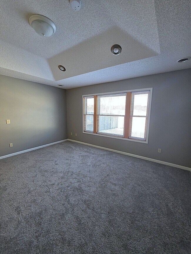 Building Photo - 1300 146th Ave