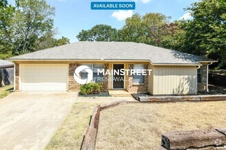 Building Photo - 6407 Woods Edge Dr